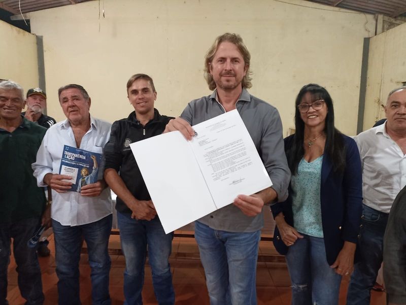 Zeca Dirceu garante recursos para a Associação do Bairro São José, em Cruzeiro do Oeste