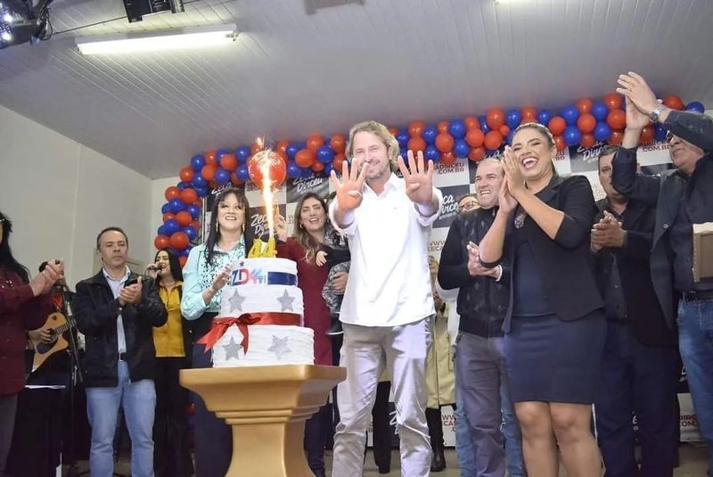 ANIVERSÁRIO SOLIDÁRIO DE ZECA DIRCEU ARRECADA ALIMENTOS EM CRUZEIRO DO OESTE
