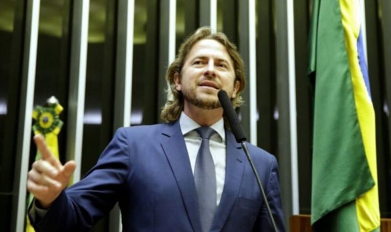 PT vai acionar MPF, STF e TCU pela falta de vacinas para crianças