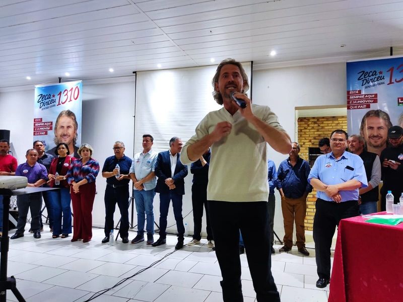 Em Loanda, Zeca Dirceu lança campanha com apoio de lideranças da região