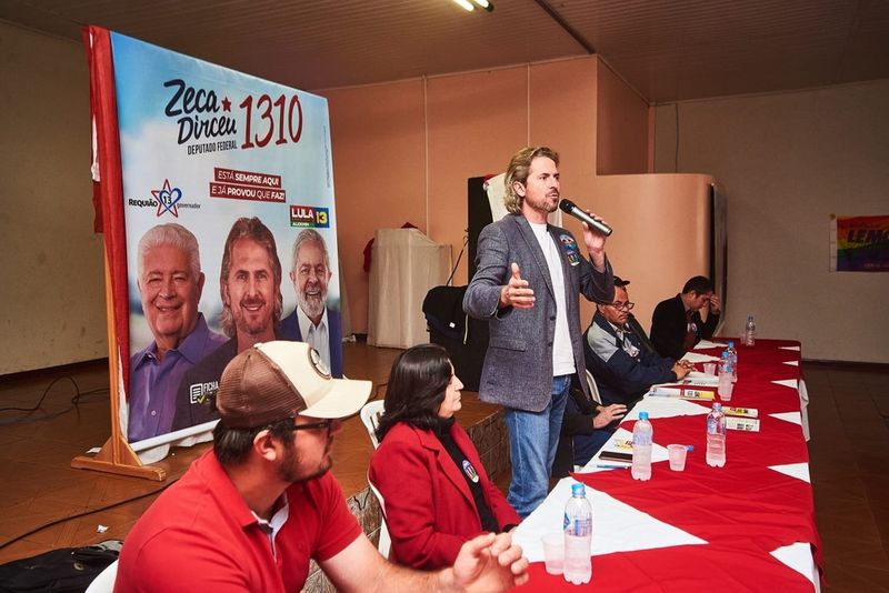 Campanha de Zeca Dirceu é lançada em Quedas do Iguaçu