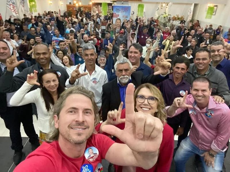 Reeleito com mais de 123 mil votos, Zeca Dirceu credita vitória a 387 cidades do Paraná