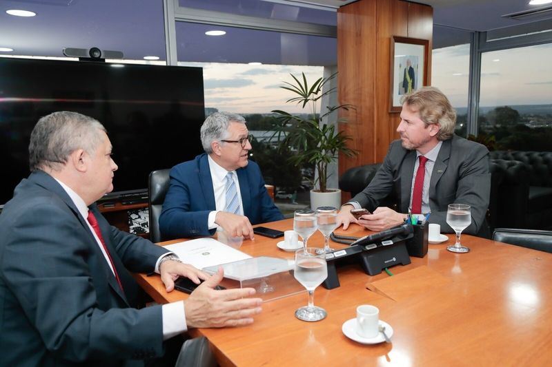 Projeto de lei terá gatilho para evitar queda no repasse do FPM aos municípios, diz Zeca Dirceu