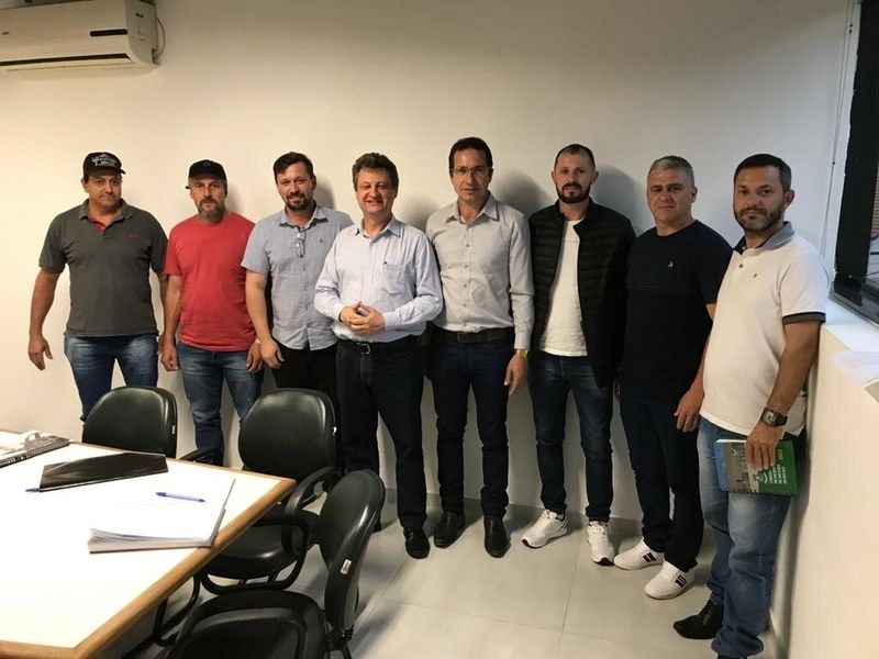 Zeca Dirceu articula encontro de agricultores de Honório Serpa com o INCRA para discutir regularização de terras