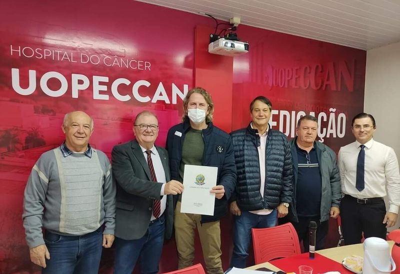 Zeca Dirceu busca apoio da Itaipu para a Uopeccan
