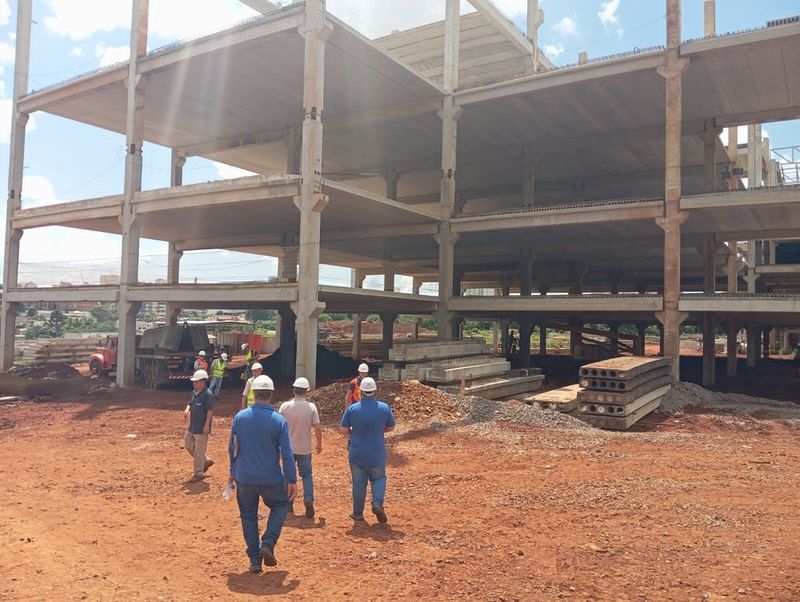 Mais de 60% dos trabalhadores da construção civil não têm casa própria na região de Cascavel