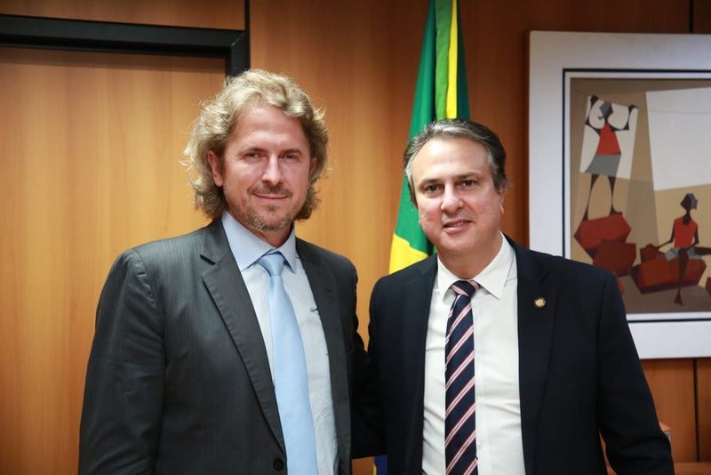 Zeca comemora anúncio de R$ 1,5 milhão para o Instituto Federal do Paraná