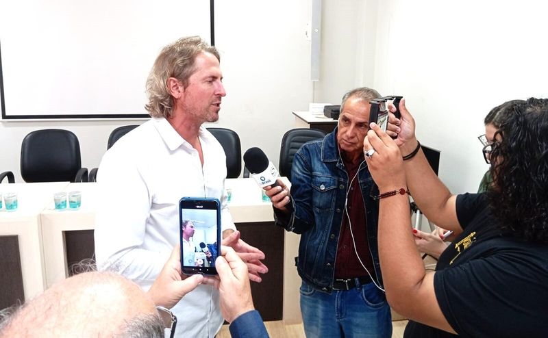 Bolsonaro nada mais é do que um grande desespero, diz Zeca Dirceu