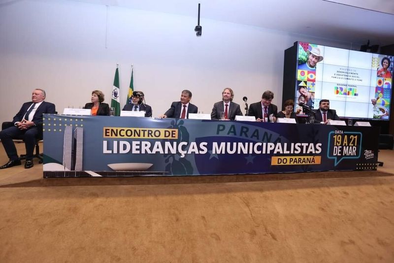 Lideranças paranaenses vão à Brasília ouvir ministros e levar demandas dos municípios