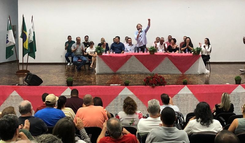 Zeca Dirceu reúne lideranças em Colorado e reafirma seu compromisso com a região