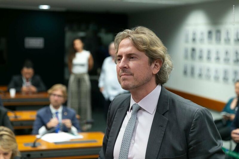 Zeca Dirceu apresentou recurso e segue pré-candidato à Prefeitura de Curitiba