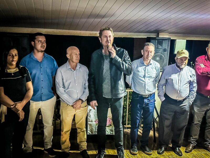 Zeca Dirceu anuncia novos investimentos em estradas e habitação em Altamira do Paraná