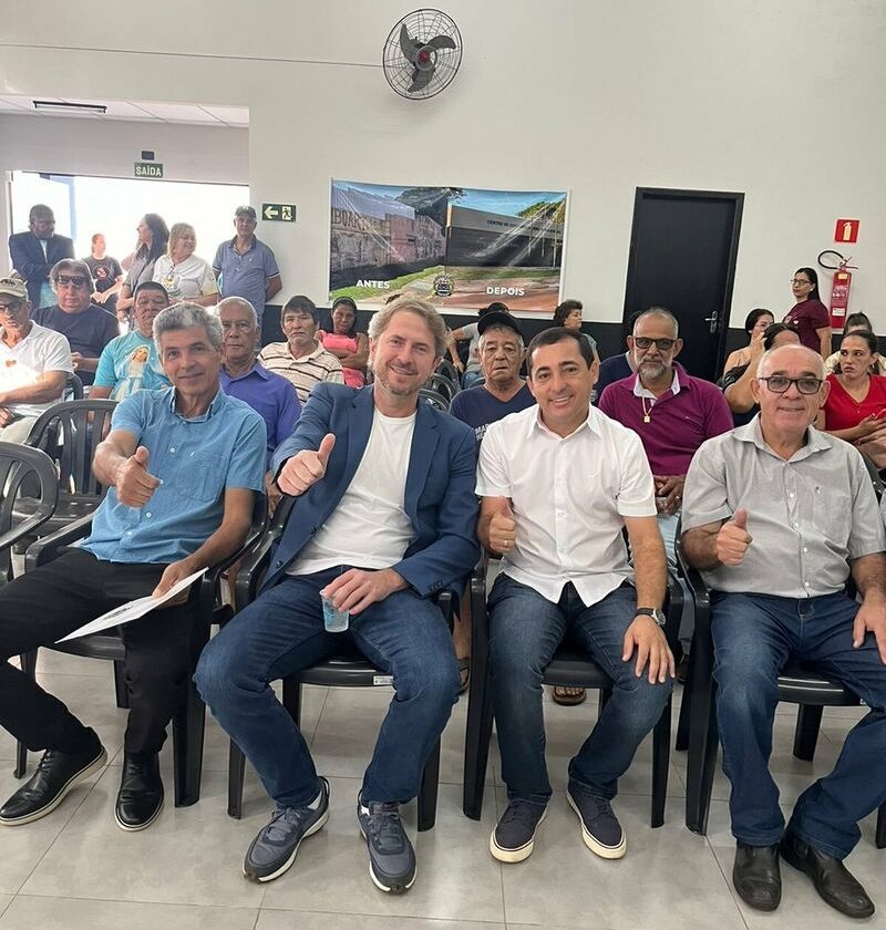 Zeca Dirceu entrega recursos para saúde e infraestrutura de Maria Helena