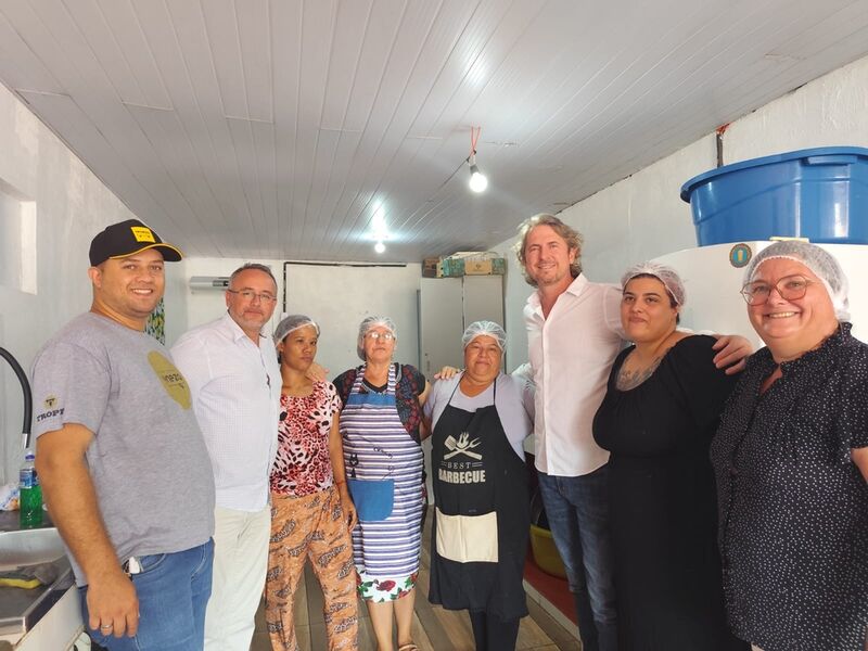 Em visita à cozinha solidária em Cascavel, Zeca Dirceu ressalta compromisso assumido por Lula de retirar o Brasil do Mapa da Fome até 2026