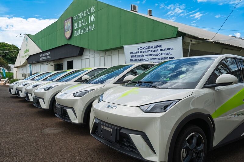 “Entrega de veículos elétricos é mais uma etapa da série de investimentos da Itaipu no Noroeste do Paraná”.