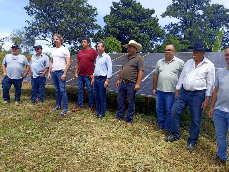 Zeca Dirceu entrega equipamentos agrícolas e placas solares em Araruna neste sábado