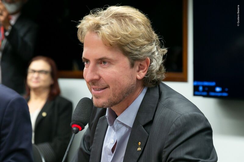 Com apoio de Zeca Dirceu, escola em Corbélia recebe R$ 546 mil em repasse federal