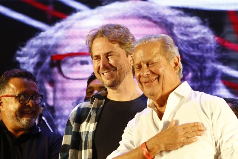 Zeca Dirceu e José Dirceu mobilizam militância em Curitiba em busca de renovação no PT Paraná