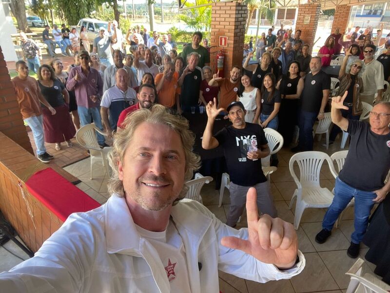 Rumo ao segundo turno do PED, Zeca Dirceu participa de encontro com filiados e filiadas em Cianorte