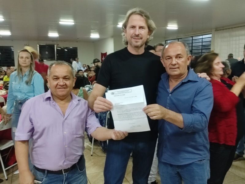 Zeca Dirceu defende produtores de mandioca e destaca medida do Governo Lula que autoriza compra de fécula e farinha da safra 2025