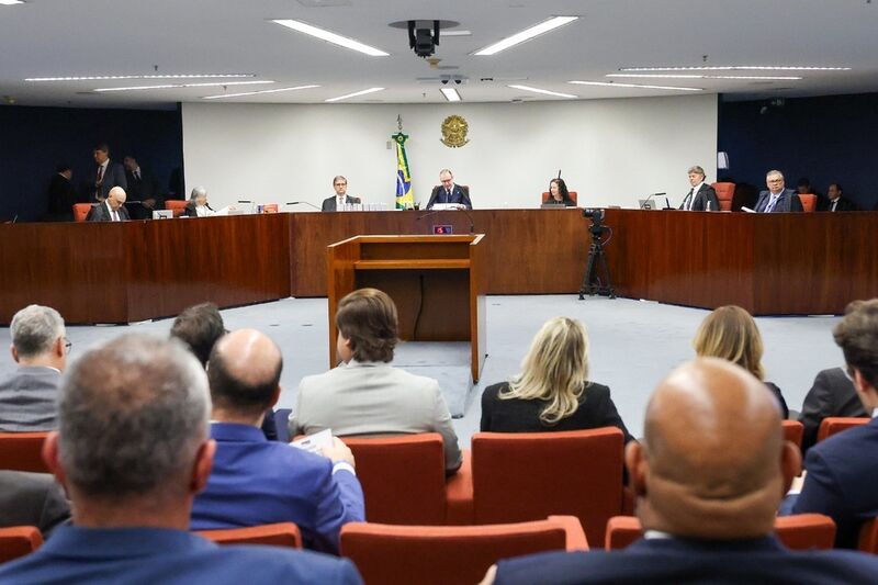 STF condena Bolsonaro a 27 anos e 3 meses por trama golpista; Zeca Dirceu afirma: “A democracia resiste e se fortalece”