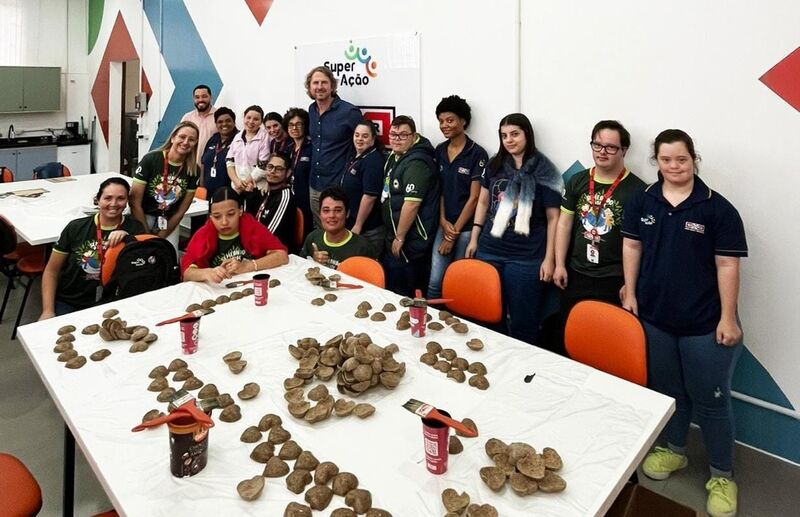 Zeca Dirceu destaca ações federais que destinam quase R$ 20 milhões às Apaes e entidades sociais do Paraná