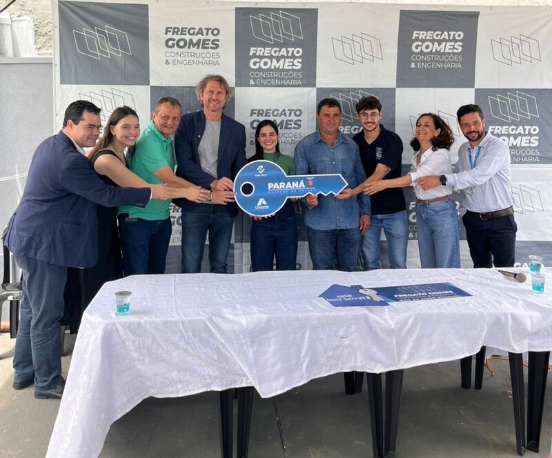 Zeca Dirceu participa da entrega de moradias do Minha Casa, Minha Vida em Goioerê