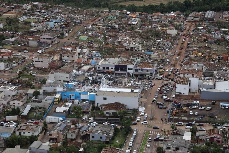 Zeca Dirceu se solidariza com vítimas do tornado no Paraná e atua junto ao governo federal para garantir socorro imediato