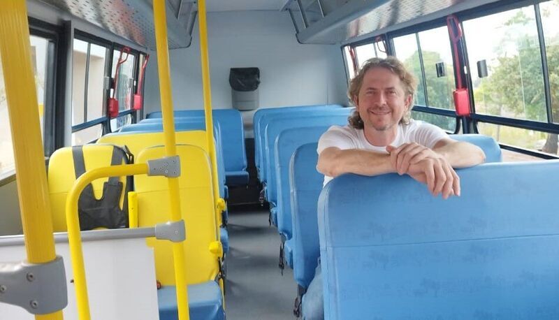 Emendas de Zeca Dirceu garantem mais de R$ 3,1 milhões em ônibus escolares para o Paraná