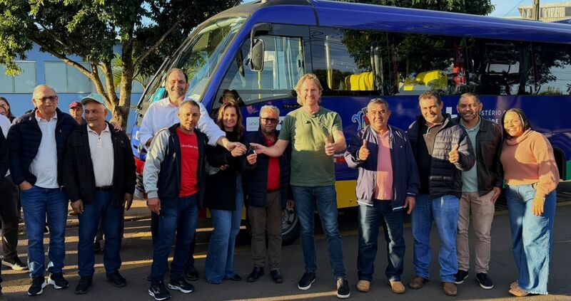 Zeca Dirceu transforma articulação em investimentos e amplia recursos para Tapejara com novo ônibus da saúde